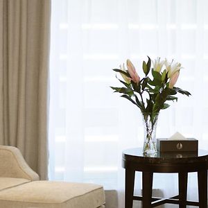 Airport Jianguo Hotel