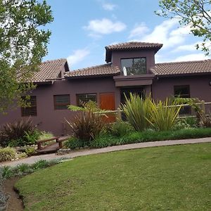 Kaya Cabhozi At 306-On-Heightsroad